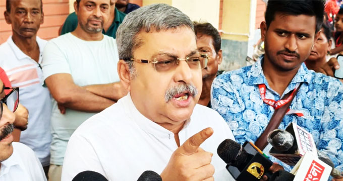 Kalyan Banerjee: কল্যাণ বন্দ্যোপাধ্যায়কে চরম হেনস্থা!